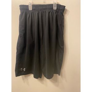 Mens small underarmour shorts